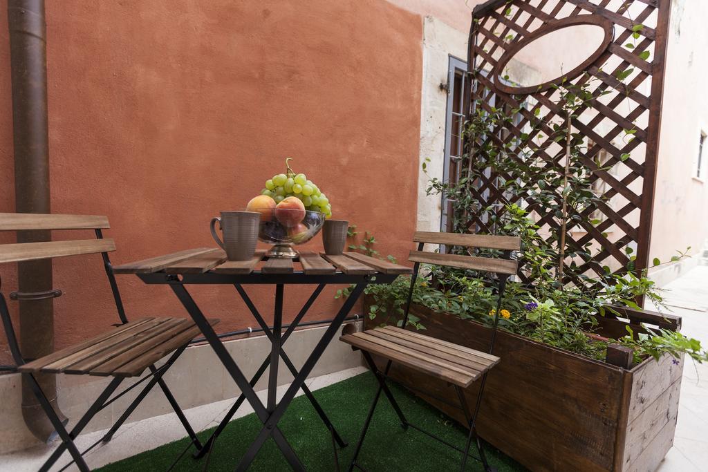 Ortigia Deluxe S.A.L. Villa Syracuse Exterior photo