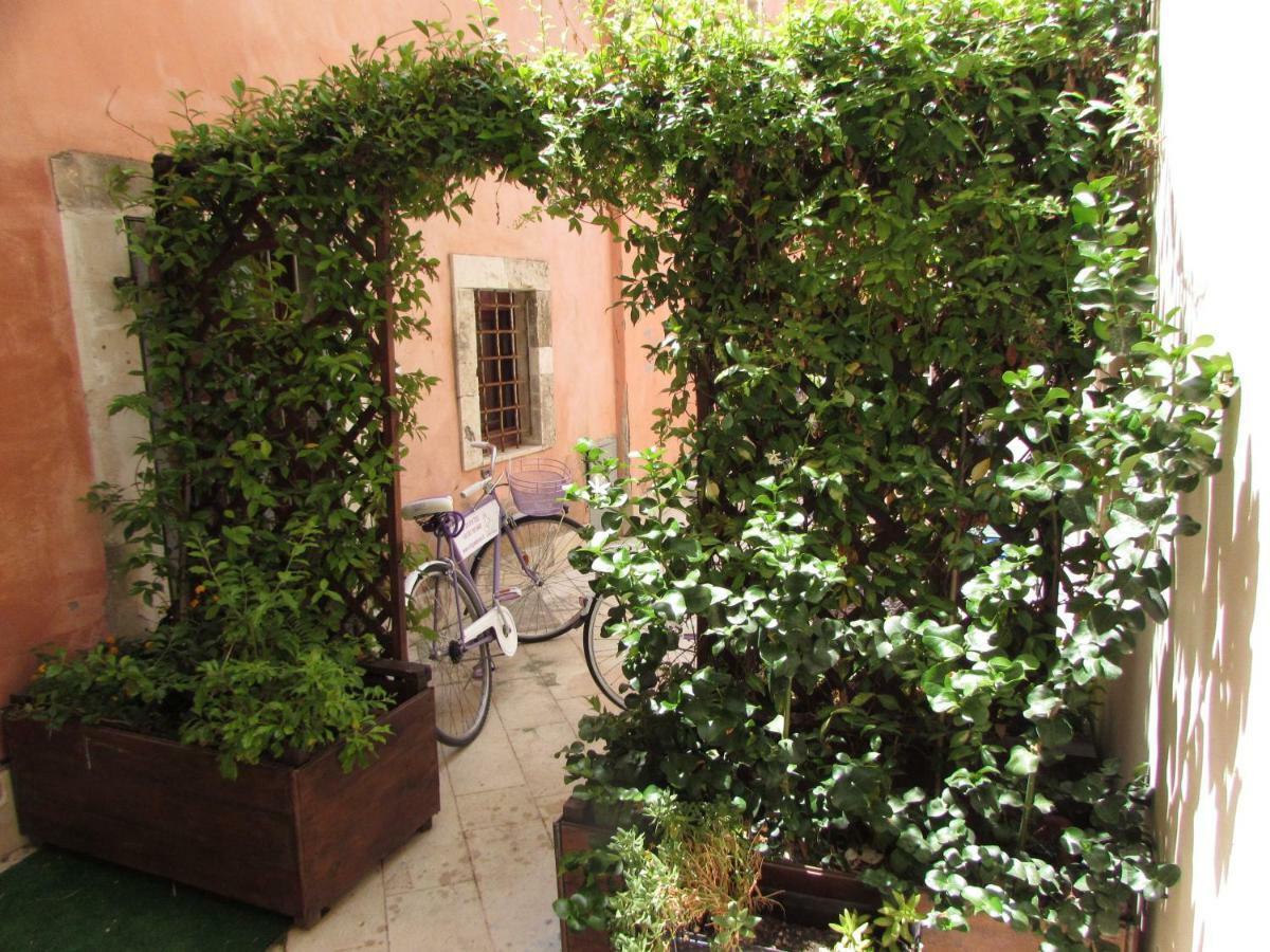 Ortigia Deluxe S.A.L. Villa Syracuse Exterior photo